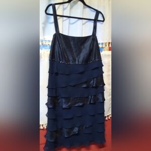 Elegant Navy Midi Dress